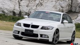 Японская компания Wald International подготовила эффектный обвес для седана BMW 3-Series.