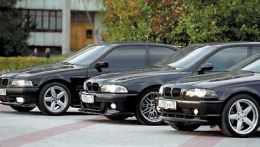 BMW М5 в кузове Е39, купе BMW 3 Series Е46 с двигателем объемом 2.8 литра и BMW 3 Series Compact Е36