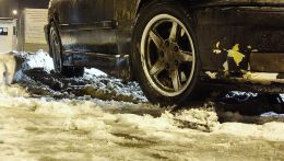 В воскресенье, 24 ноября, около 21.00 на Ярославском шоссе произошло столкновение нескольких автомобилей. В результате инцидента пострадали два человека.