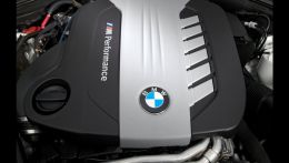 звание лучшей  автомобильной марки Германии  2013 года получает компания  BMW