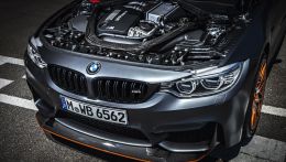 2016-BMW-M4-GTS-images-1900x1200-wallpaper-41