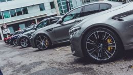 BMW M5 Donington Grey тормозной суппорт