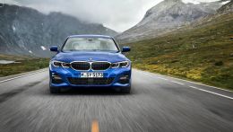 BMW G20 3-я серия фото спереди M