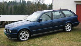 autopedia_BMW_5_Series_E34_5er_Touring_E34_94