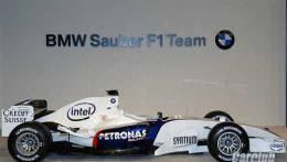Компания BMW AG и Питер Заубер договорились о продаже команды BMW Sauber F1. В качестве условия договора оговорено наличие у команды стартовой площадки для начала сезона 2010 г. в «Формуле-1».