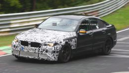 Инженеры BMW в настоящий момент проводят активные тестовые испытания новой версии модели M5, которая будет создана на основе недавно показанной «пятерки»