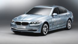 Мировая премьера на Женевском автосалоне: новый концепт BMW ActiveHybrid 5 серии