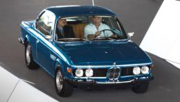BMW 3.0 CSi выпуска 1972 года и вернул его владельцу в идеальном состоянии