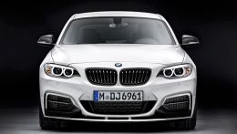 BMW представили гоночную версию BMW M235i