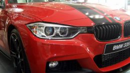 BMW представил еще один эксклюзивный доработанный автомобиль - седан  BMW 335i.