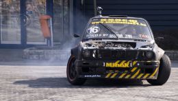 cars_bmw_e30_drifting_1280x888_wallpaper_Art 