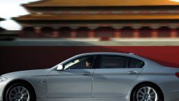 Немецкая компания BMW собирается отозвать партию автомобилей, которые предназначались для китайского покупателя