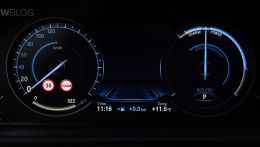 2017-BMW-4-Series-interior-14.jpg