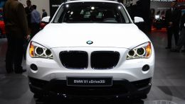 2015-BMW-X1-at-2014-NAIAS.jpg