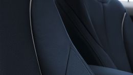 2017-BMW-4-Series-interior-03.jpg