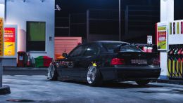 BMW E36 stance