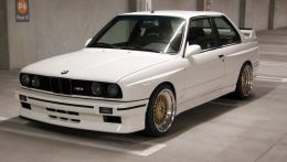 BMW-E30-M3-White-BBS-RS-Gold-a.jpg