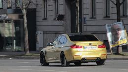 В интернет сетях появились первый «живые» фотографии BMW M3 пятого поколения.